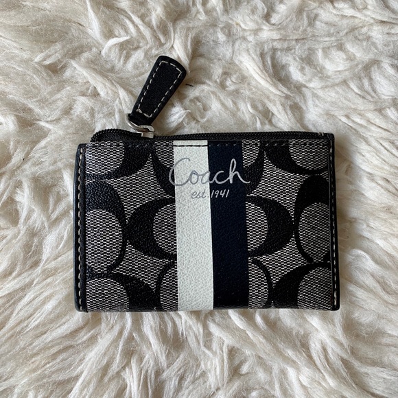 Coach - Key Case - Picture 2 of 4